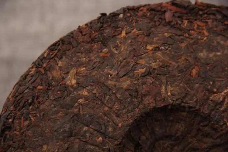 如何判斷普洱茶是否發霉？發霉的普洱茶應該怎么處理？